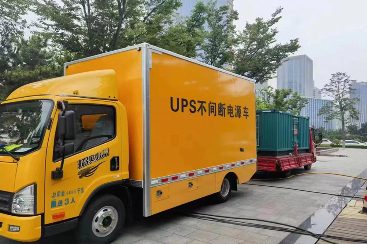 久治发电机租赁施工现场